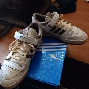 Adidas forum 84 off white brown size 13 men